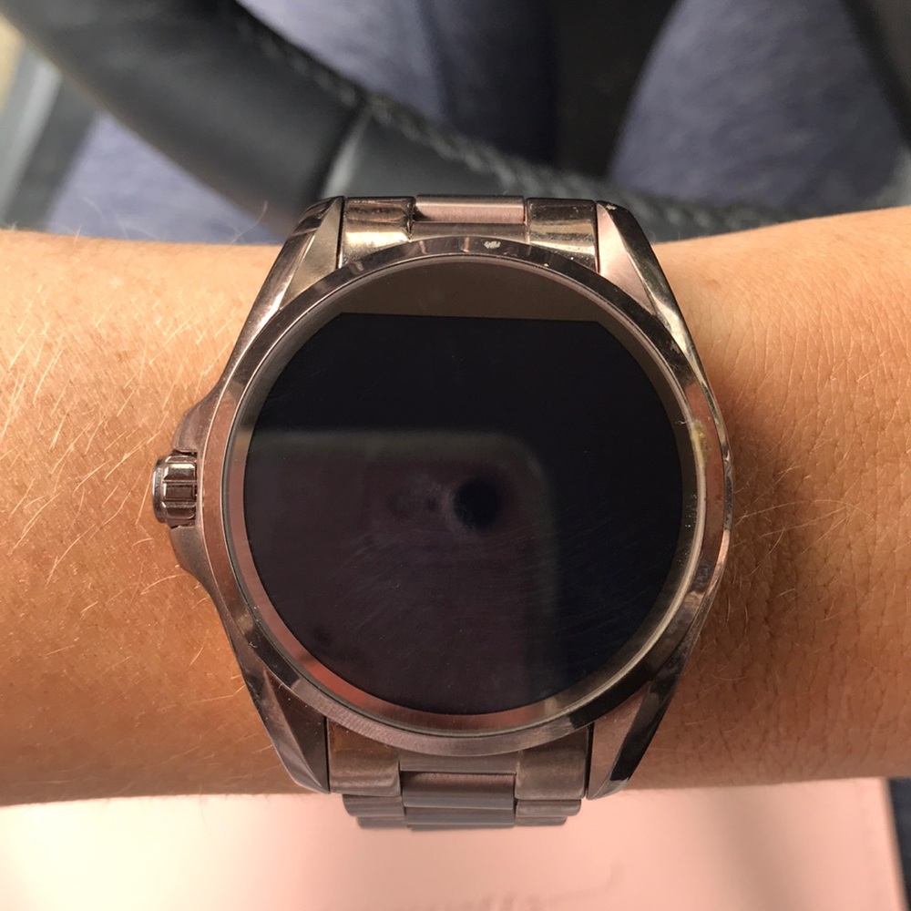 Micheal kors smart watch - Picture 2 of 4